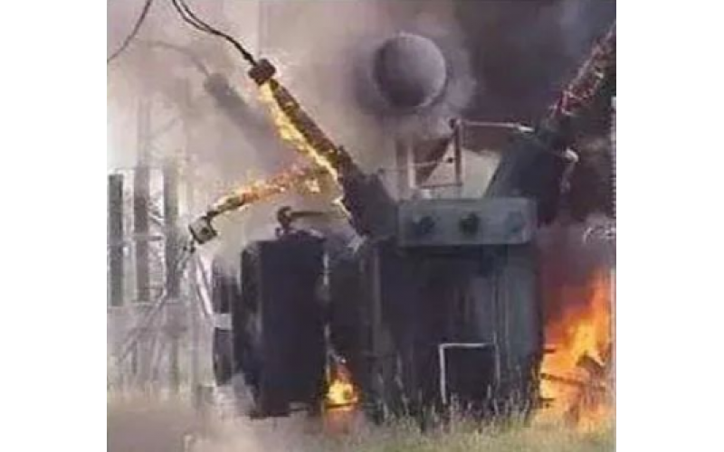 重庆完美网页版登录入口-极度危险油浸式变压器爆燃